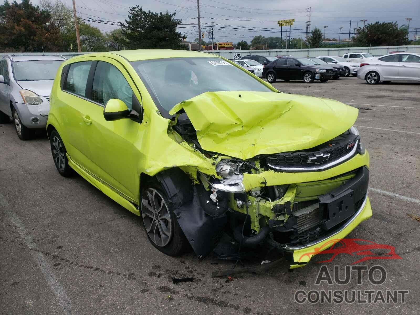 CHEVROLET SONIC 2019 - 1G1JD6SB7K4110414