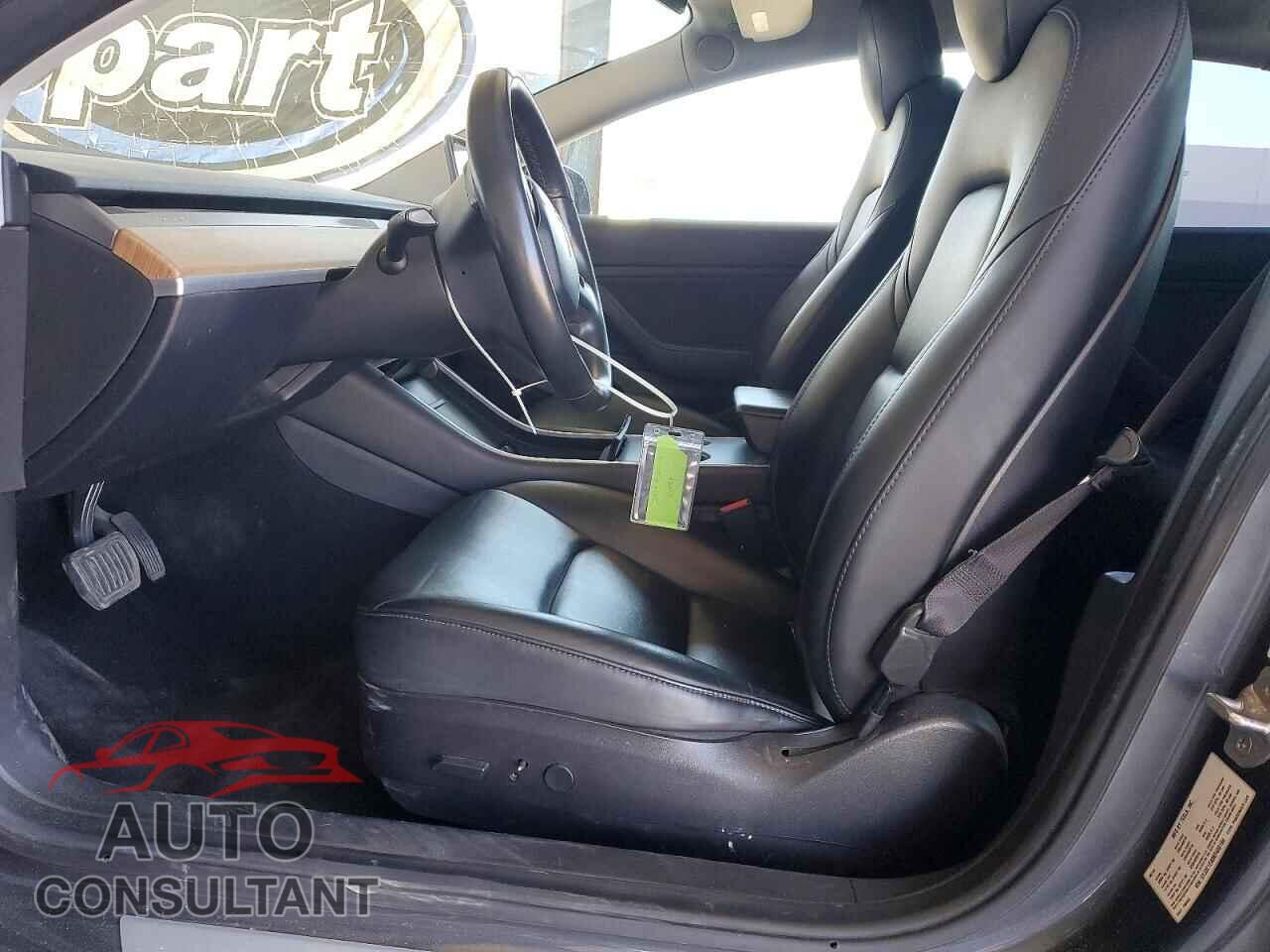 TESLA MODEL 3 2019 - 5YJ3E1EA9KF400164