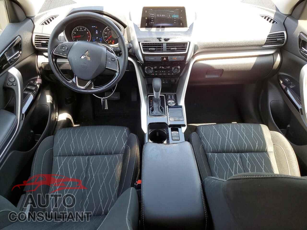 MITSUBISHI ECLIPSE 2018 - JA4AT5AA5JZ037388
