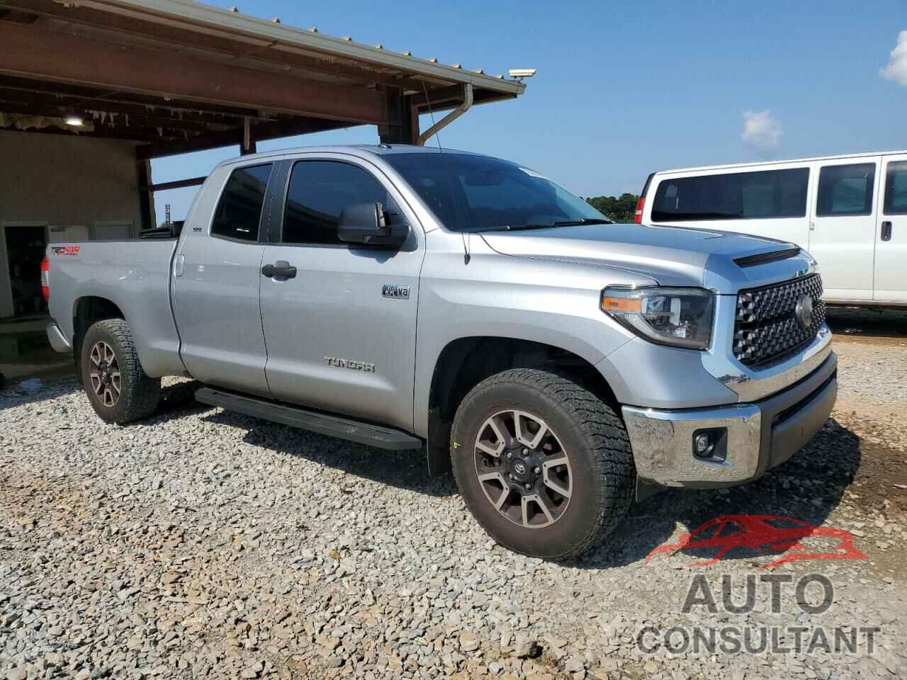 TOYOTA TUNDRA 2018 - 5TFUW5F11JX696180