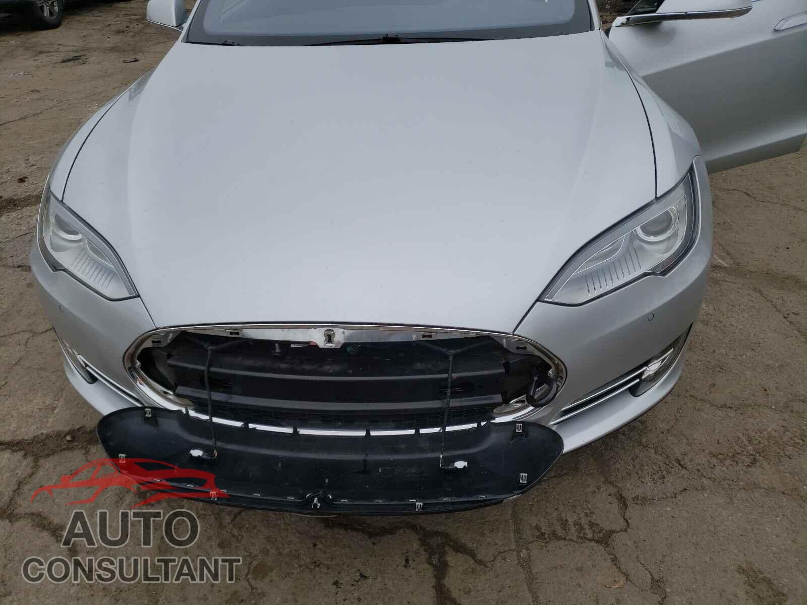 TESLA MODEL S 2016 - 5YJSA1E28GF123689