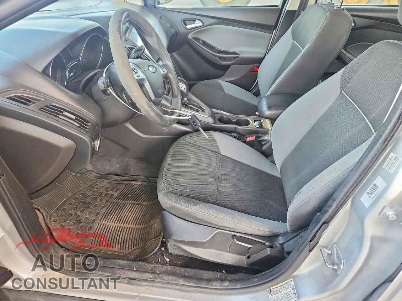 FORD FOCUS 2013 - 1FADP3F25DL355103