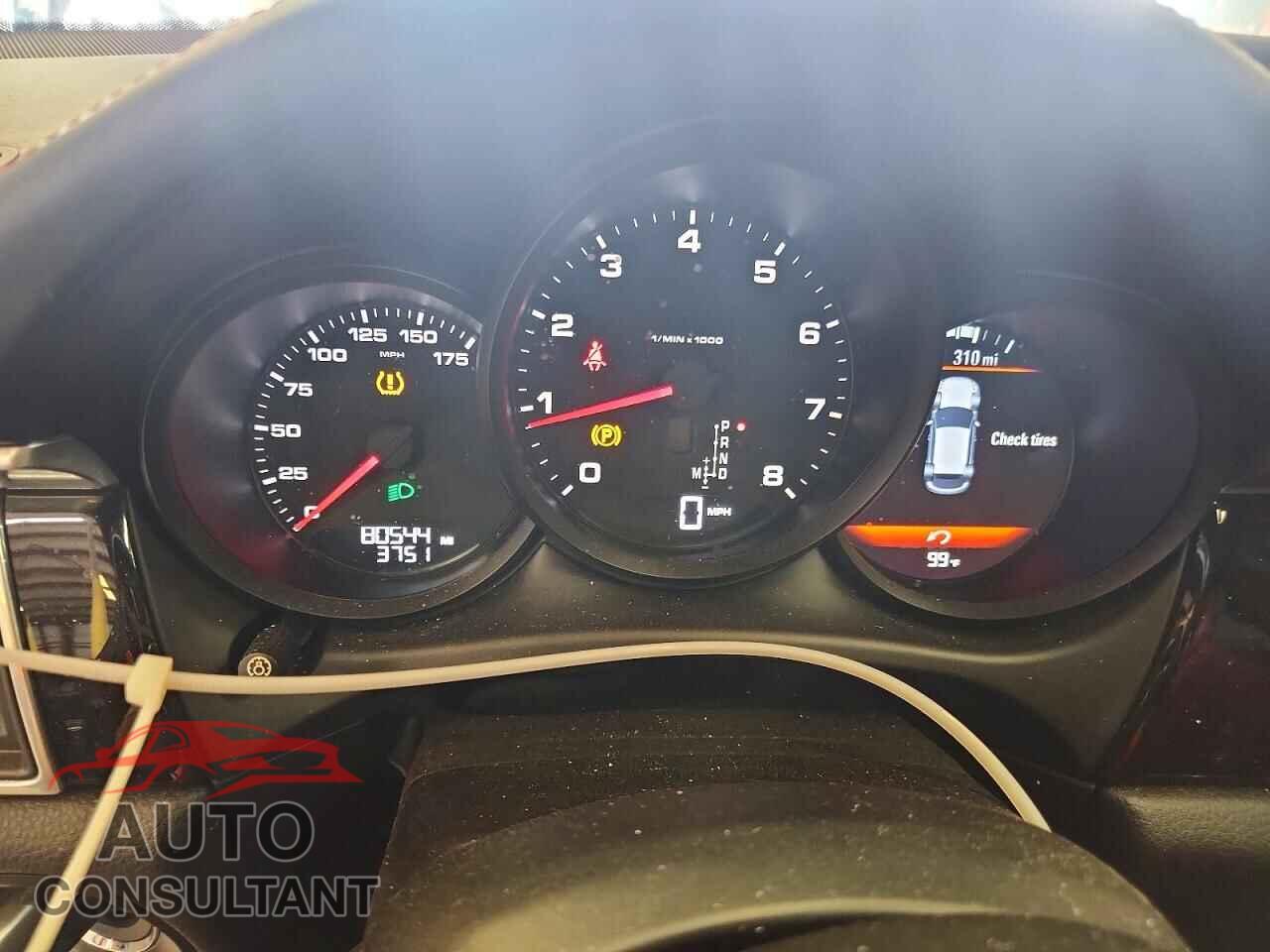 PORSCHE MACAN 2018 - WP1AA2A54JLB05680