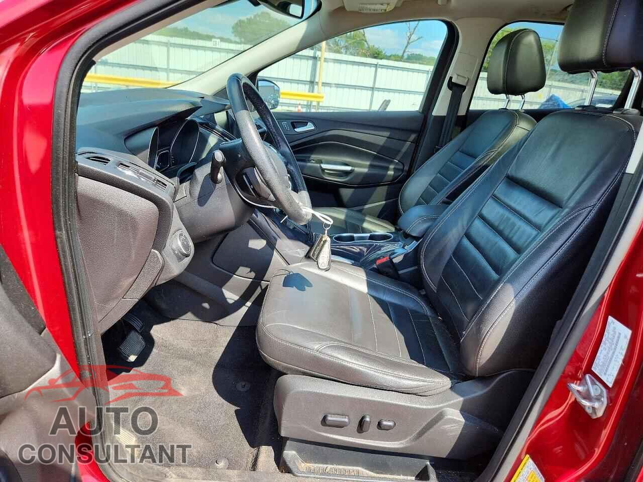 FORD ESCAPE 2015 - 1FMCU0J98FUB70893