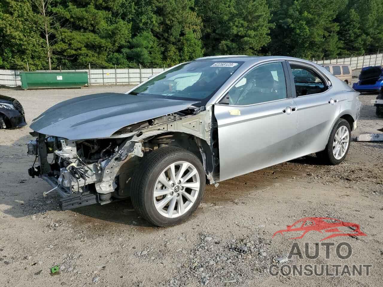 TOYOTA CAMRY 2022 - 4T1C11AK6NU689408