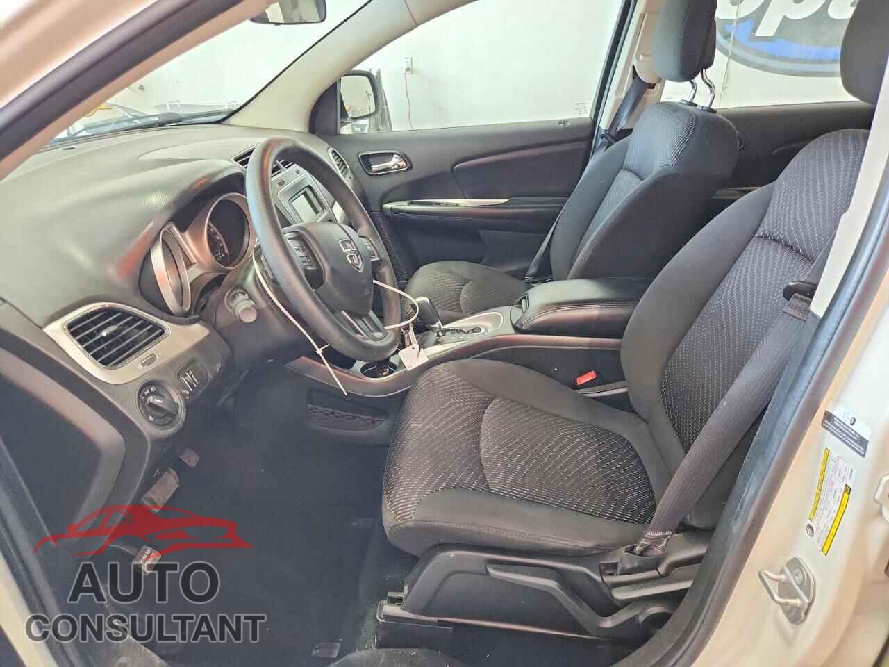DODGE JOURNEY 2015 - 3C4PDCAB2FT599600