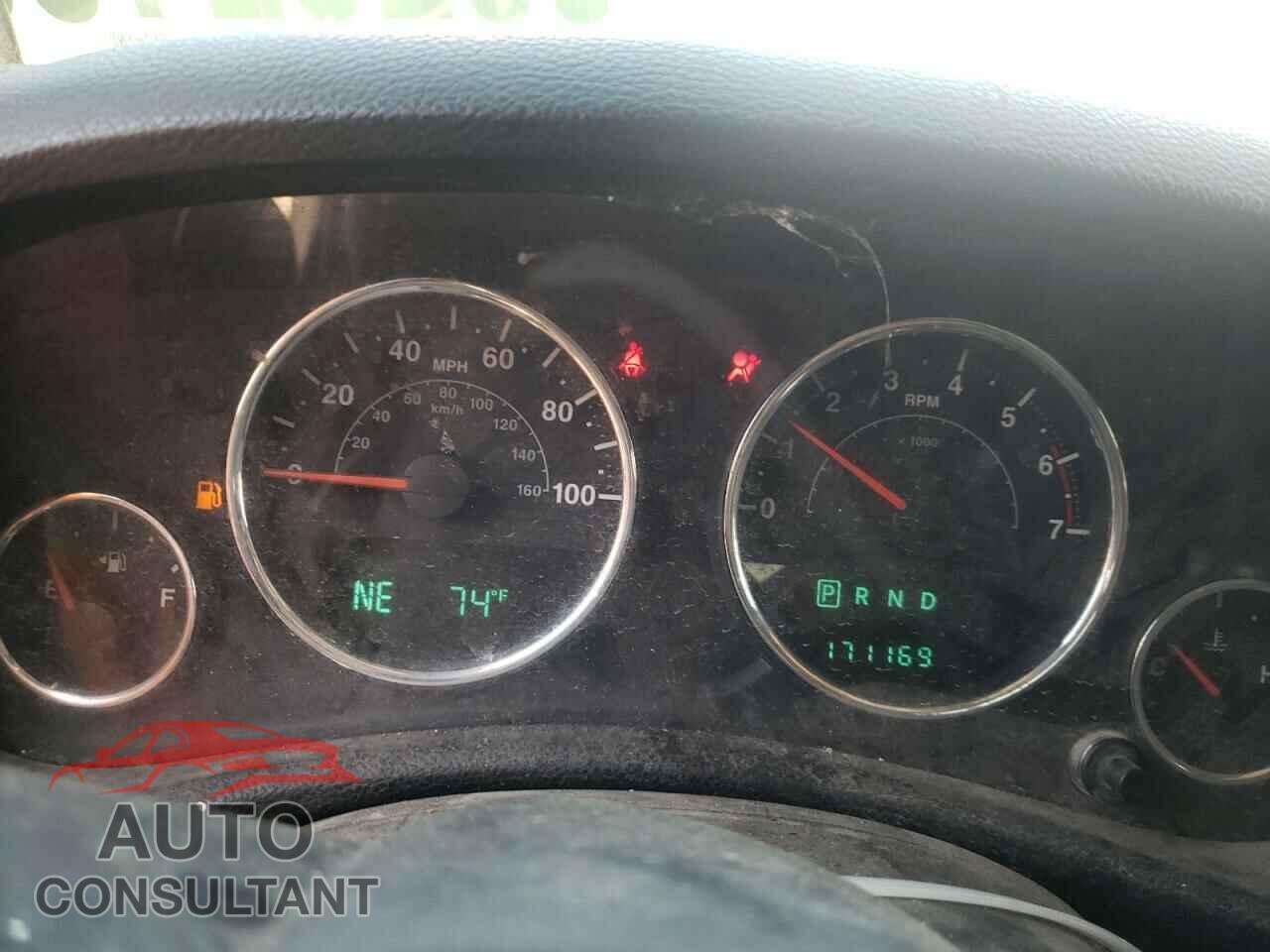 JEEP WRANGLER 2011 - 1J4AA5D11BL528191