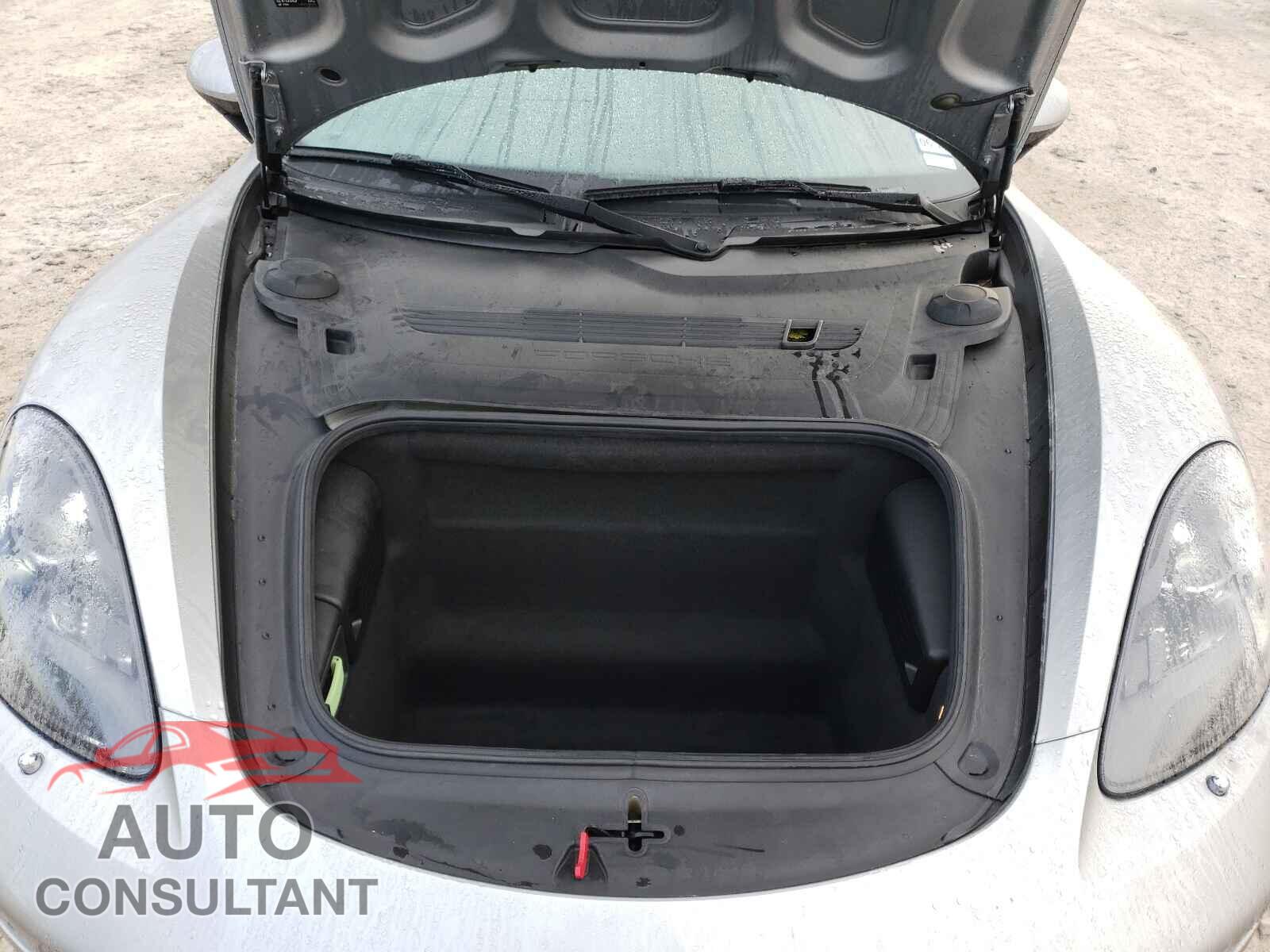 PORSCHE BOXSTER 2018 - WP0CA2A81JS210414
