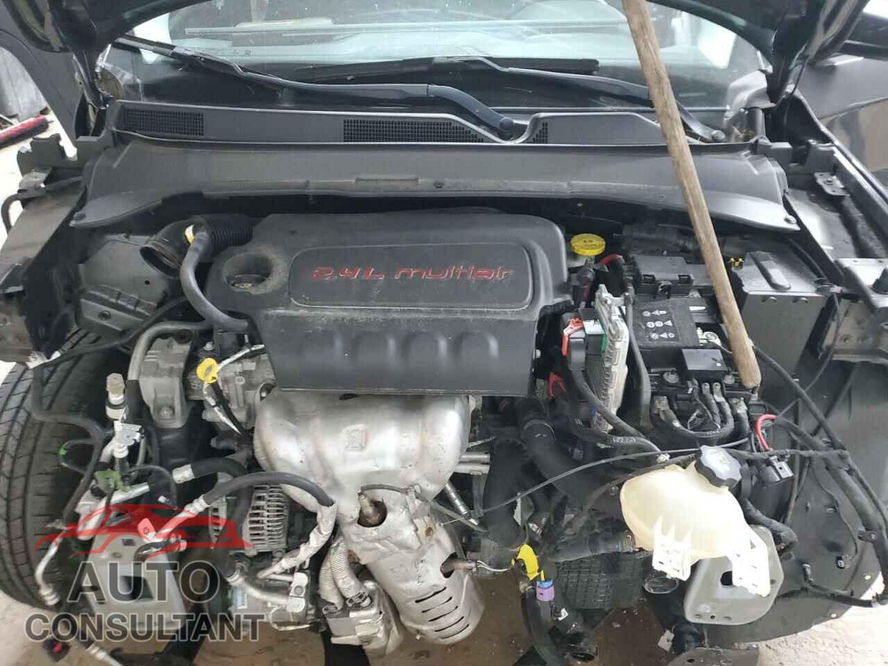 JEEP COMPASS 2018 - 3C4NJDBB2JT418640