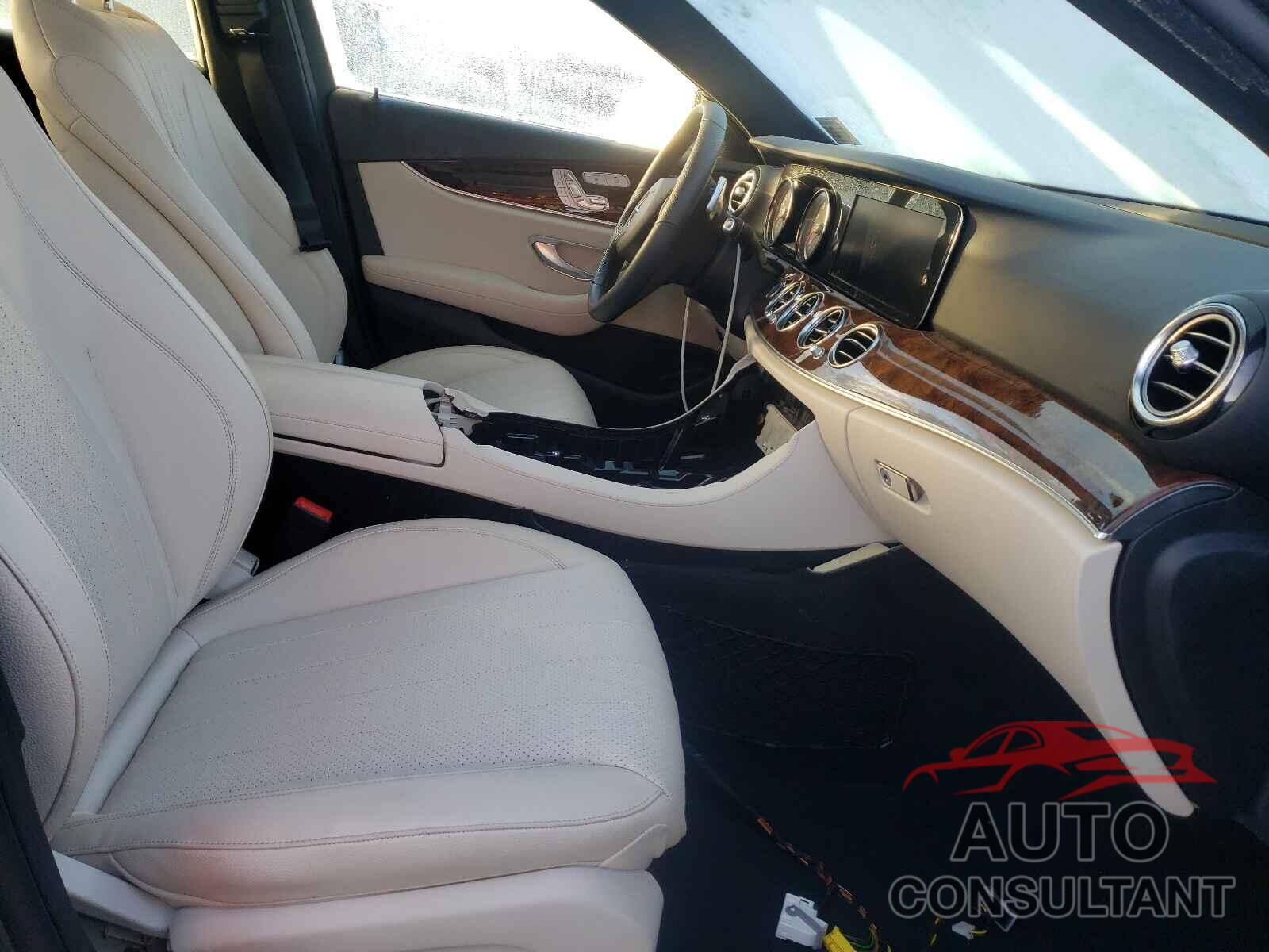 MERCEDES-BENZ E-CLASS 2017 - WDDZF4KB2HA174109