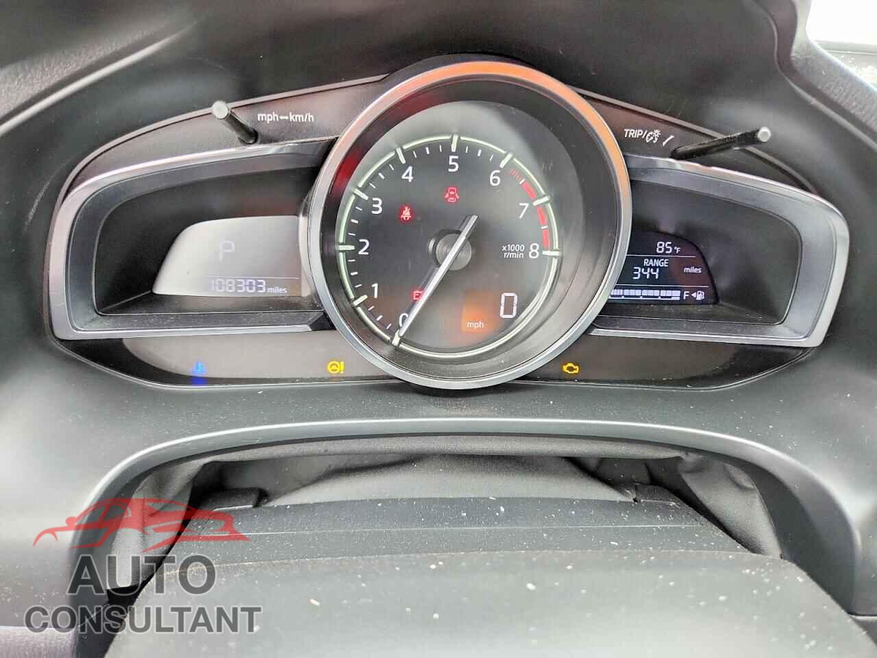 MAZDA 3 2017 - 3MZBN1W32HM136055