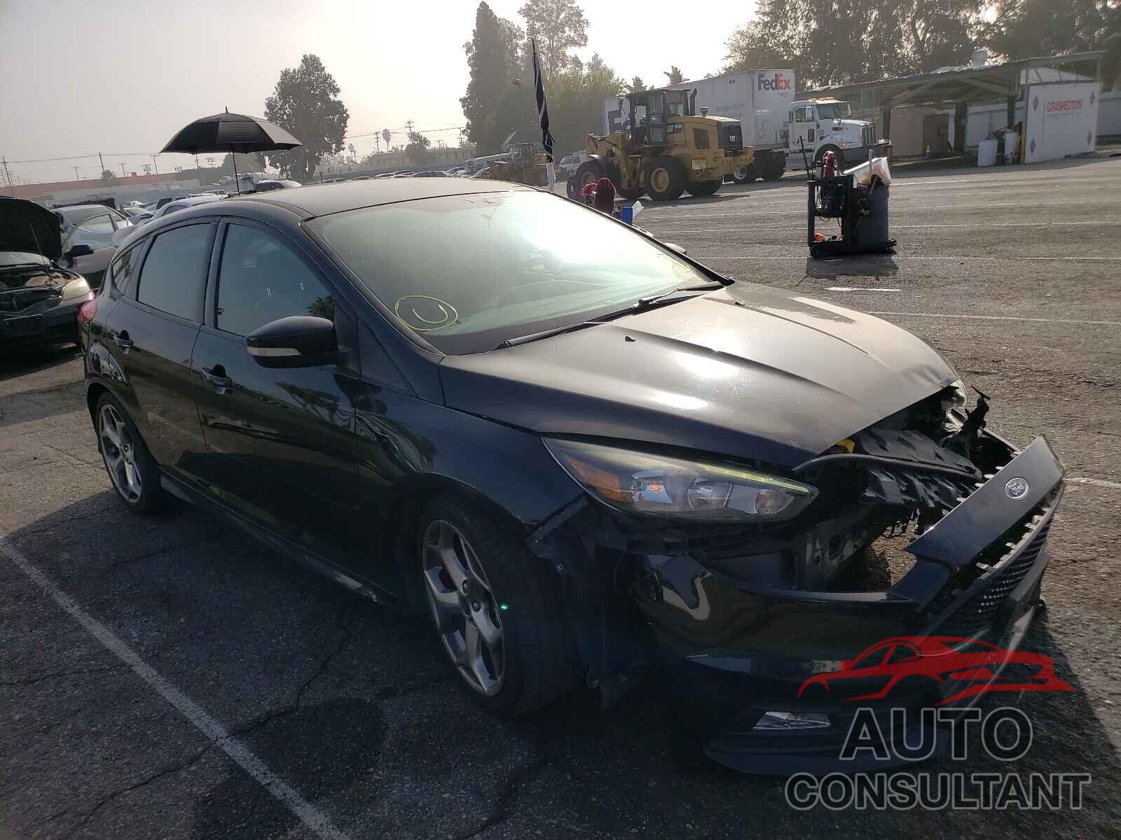 FORD FOCUS 2017 - 1FADP3L91HL230428