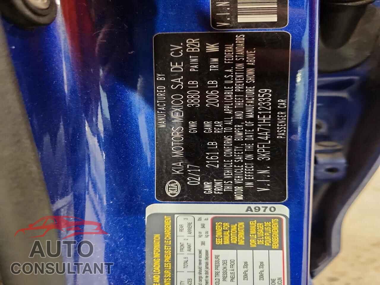 KIA FORTE 2017 - 3KPFL4A71HE123359