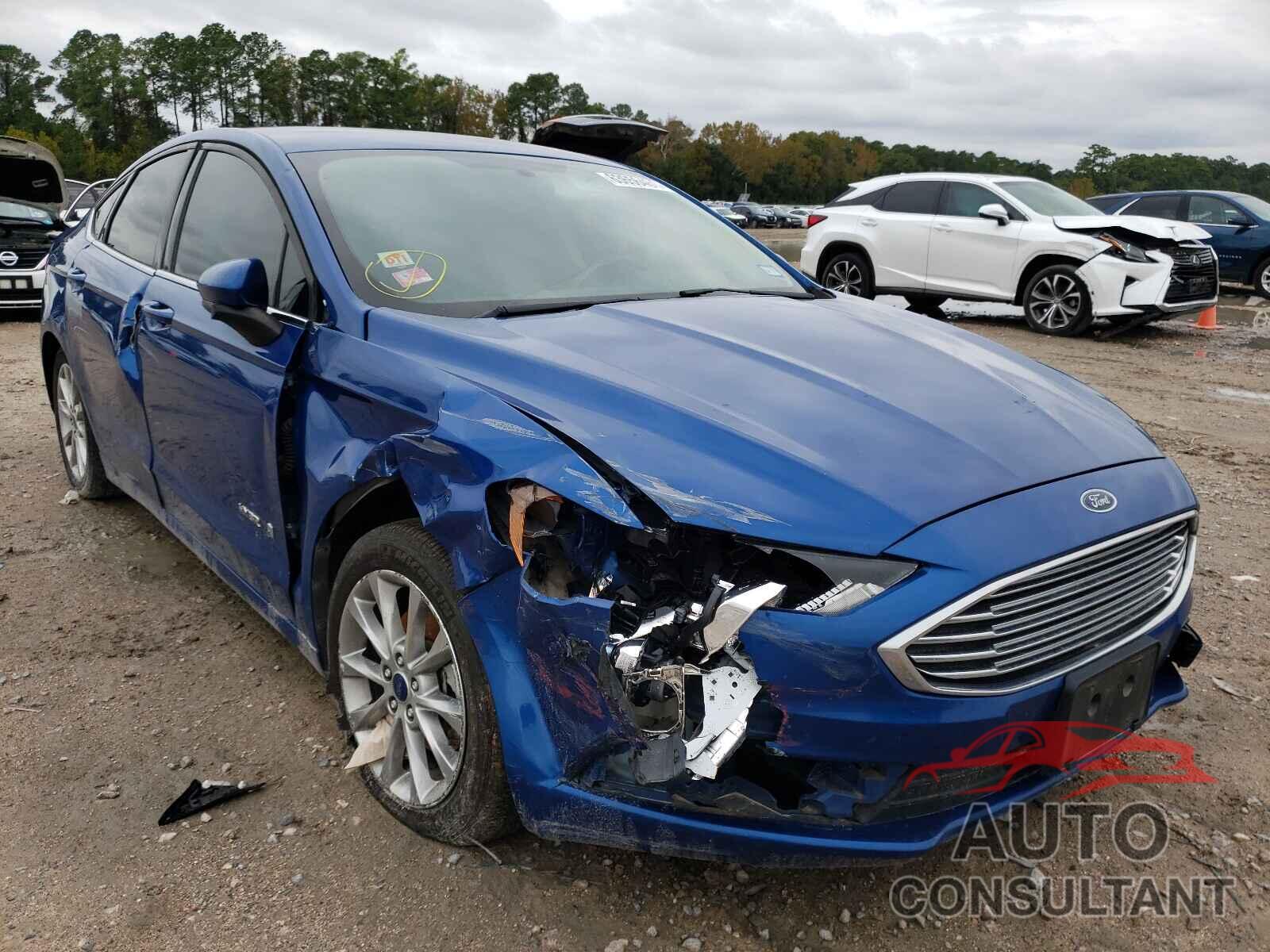 FORD FUSION 2017 - 3FA6P0LU9HR385161