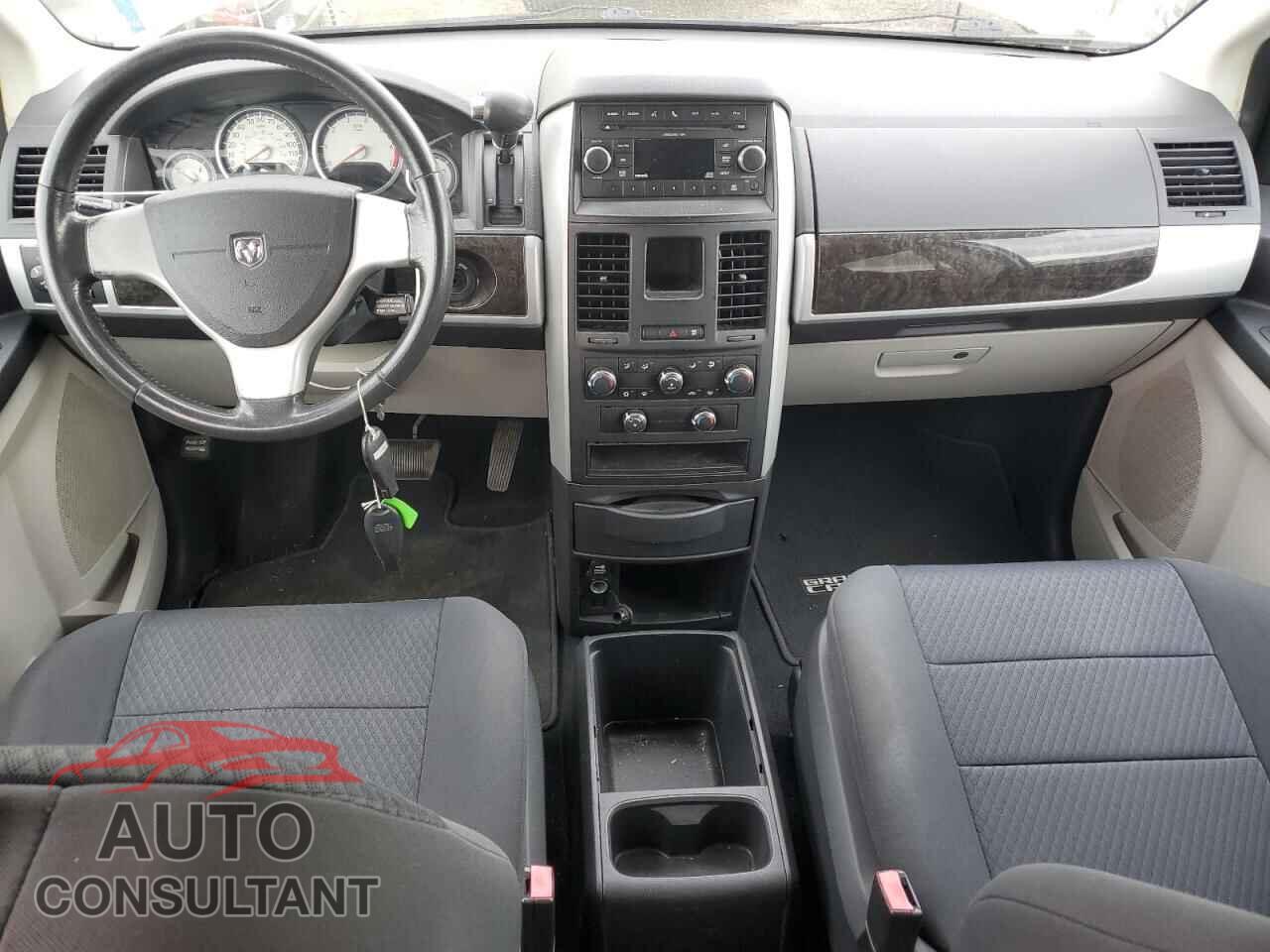 DODGE CARAVAN 2010 - 2D4RN5D17AR231903