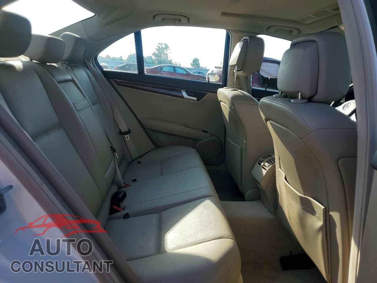 MERCEDES-BENZ C-CLASS 2012 - WDDGF8BB7CA649065