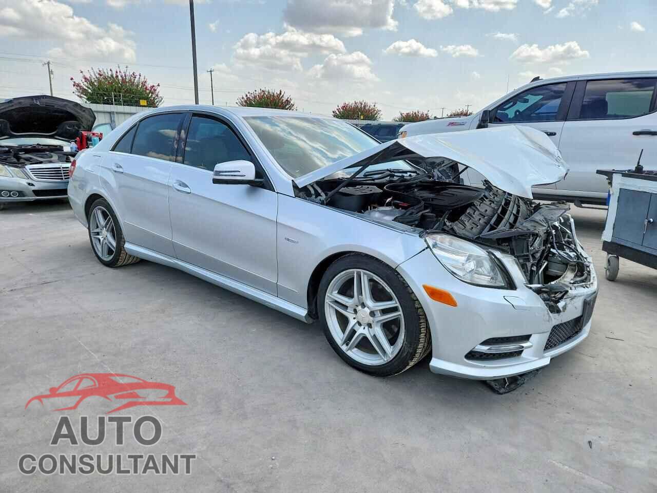 MERCEDES-BENZ E-CLASS 2012 - WDDHF5KB6CA587922
