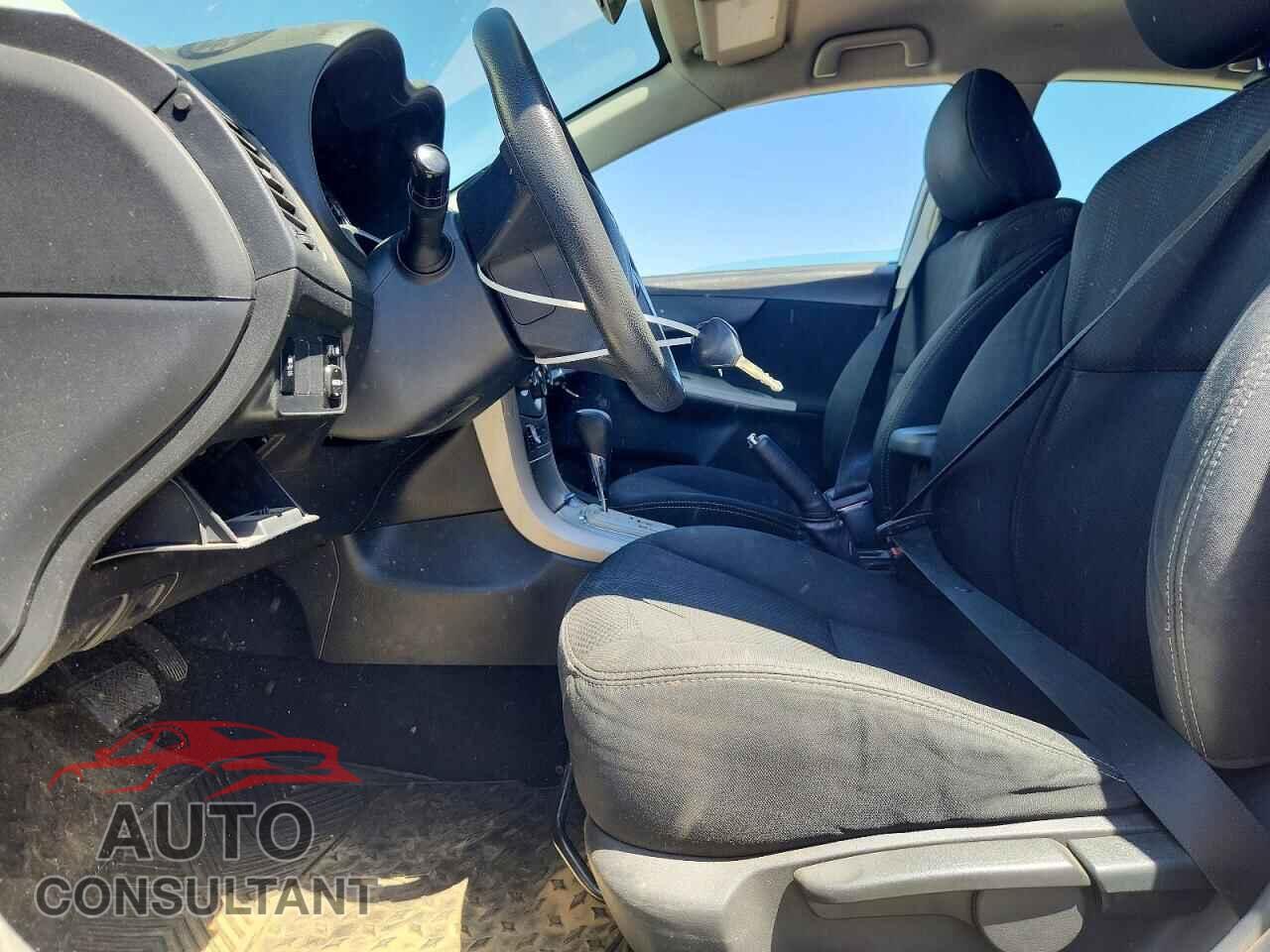 TOYOTA COROLLA 2013 - 5YFBU4EEXDP107979