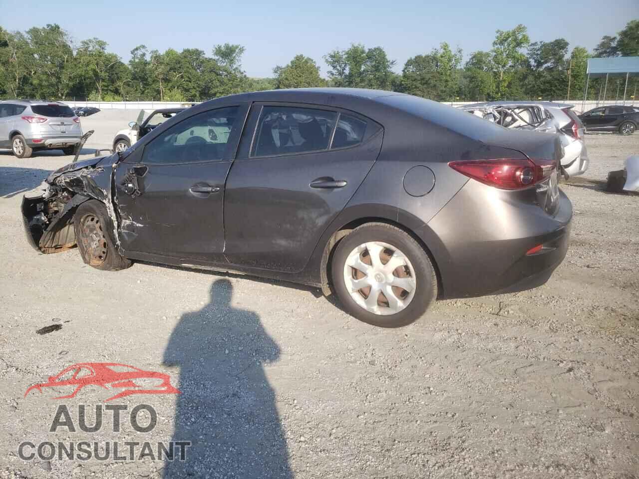 MAZDA 3 2018 - 3MZBN1U74JM161602