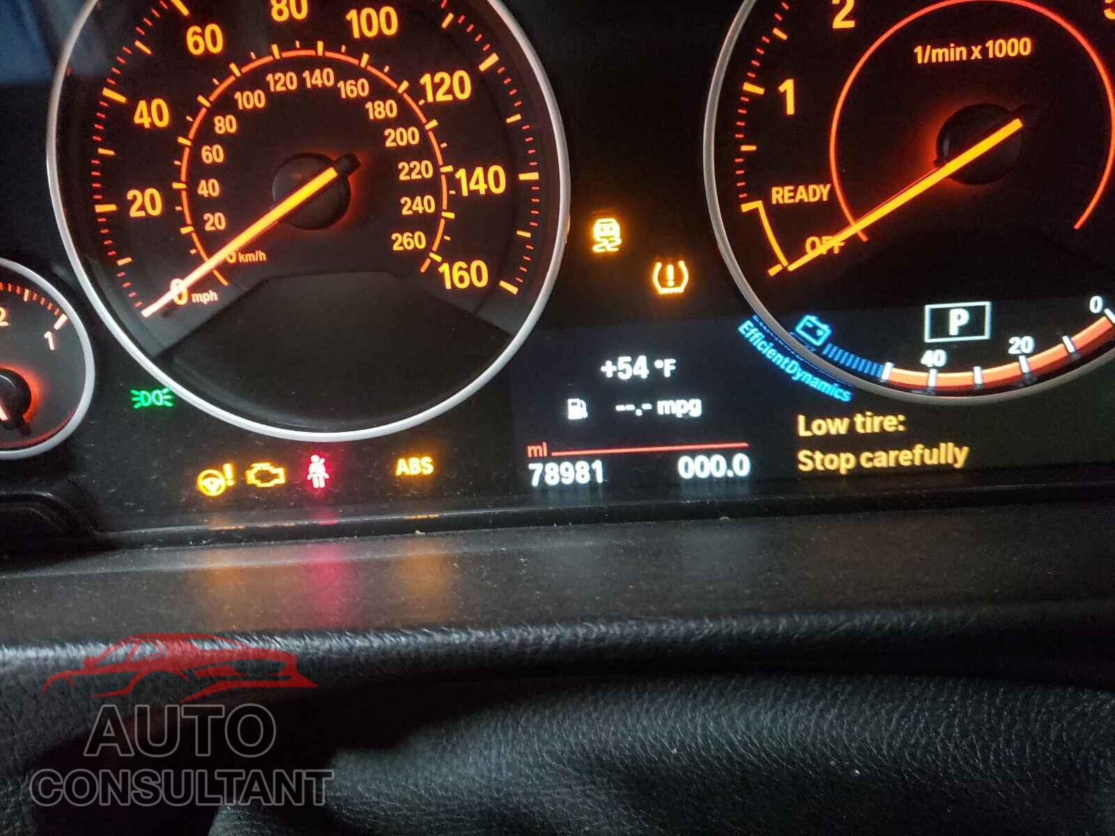 BMW 3 SERIES 2016 - WBA8E3C52GK503473