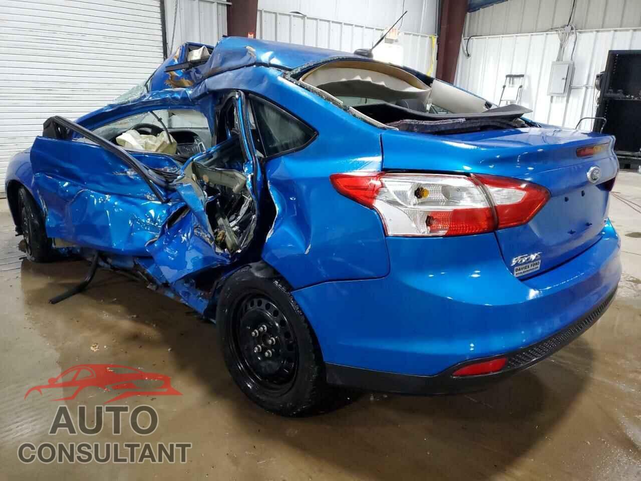 FORD FOCUS 2012 - 1FAHP3F24CL127755