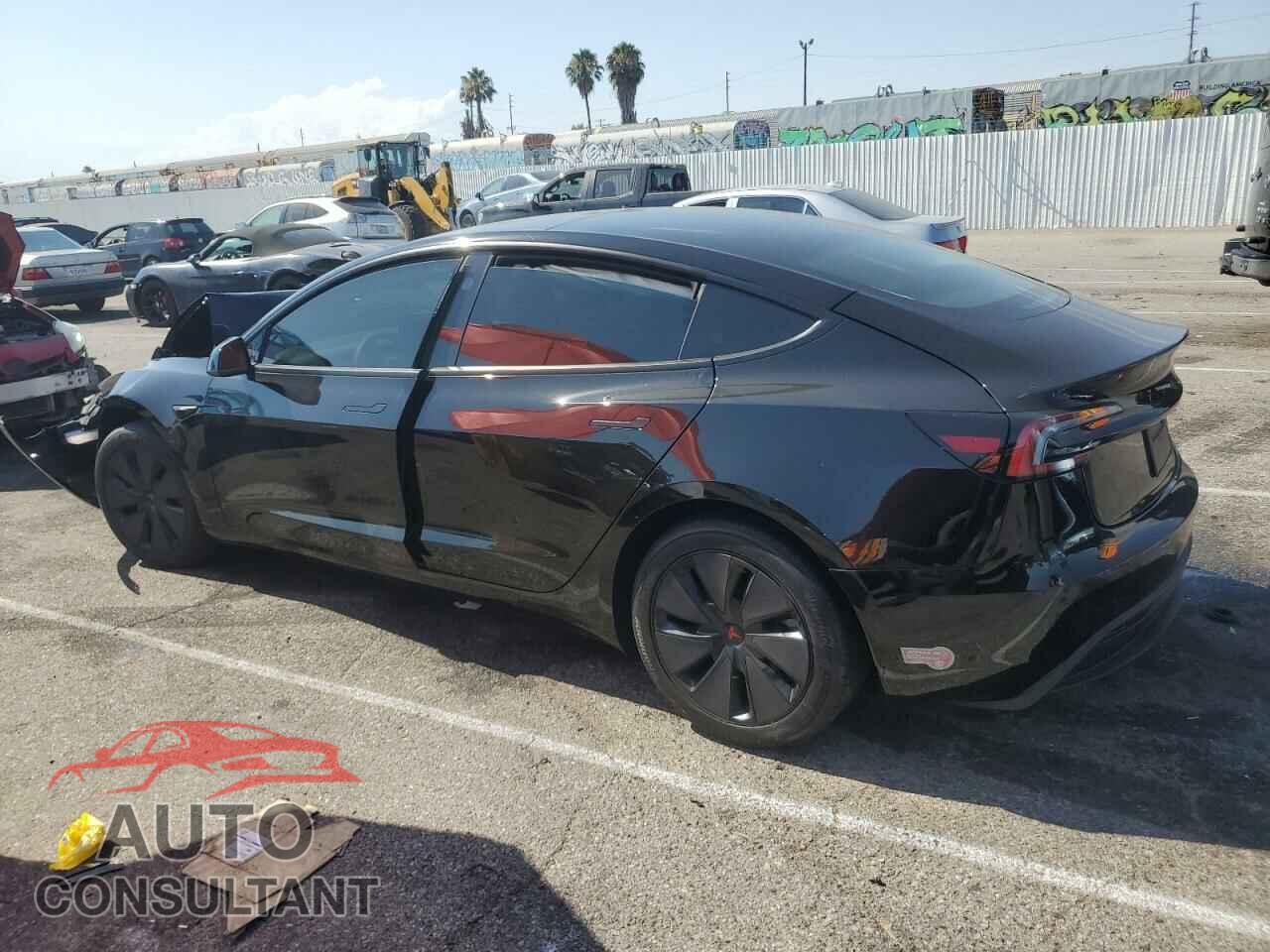 TESLA MODEL 3 2024 - 5YJ3E1EAXRF726517