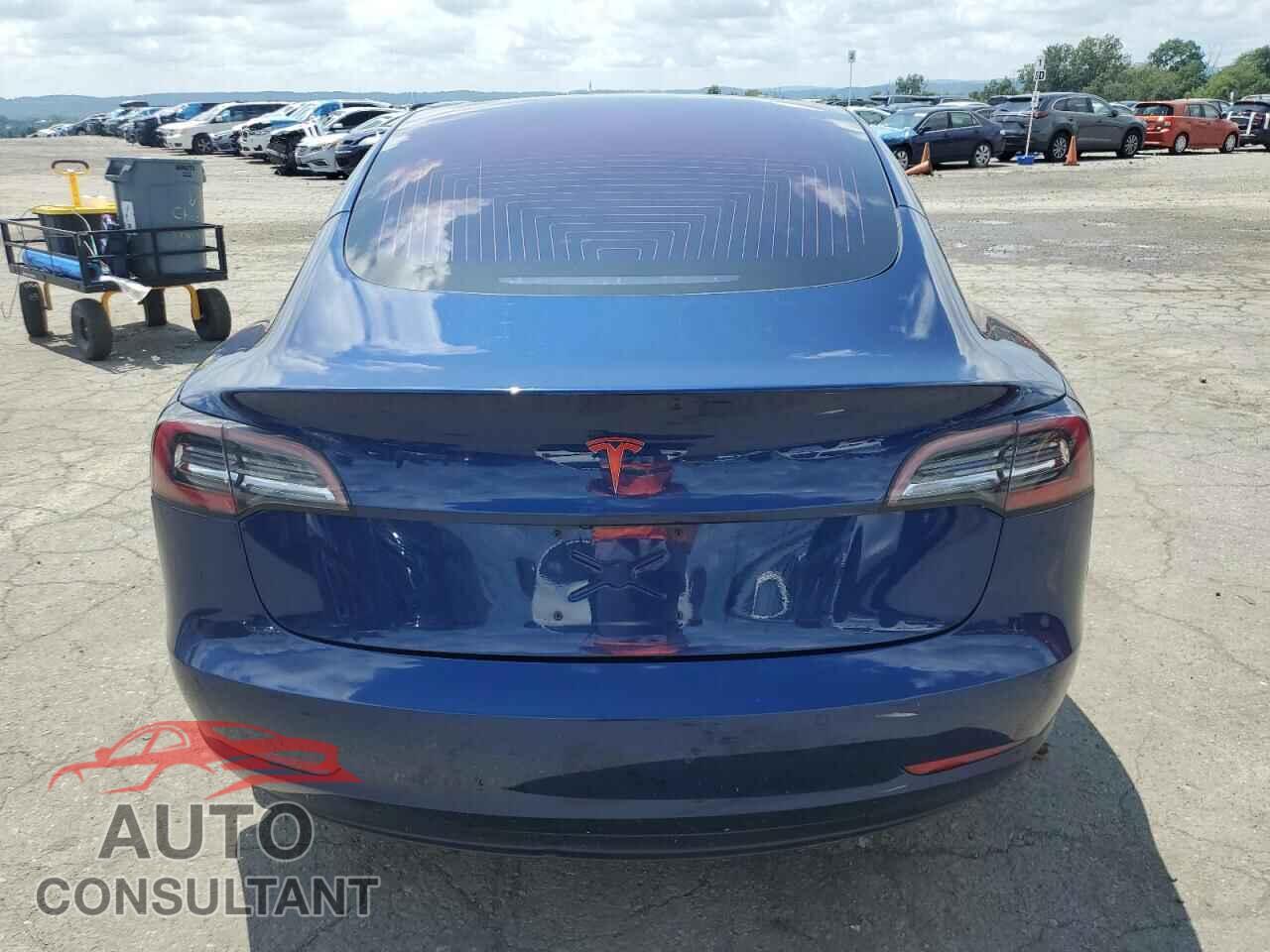 TESLA MODEL 3 2017 - 5YJ3E1EA8HF002548