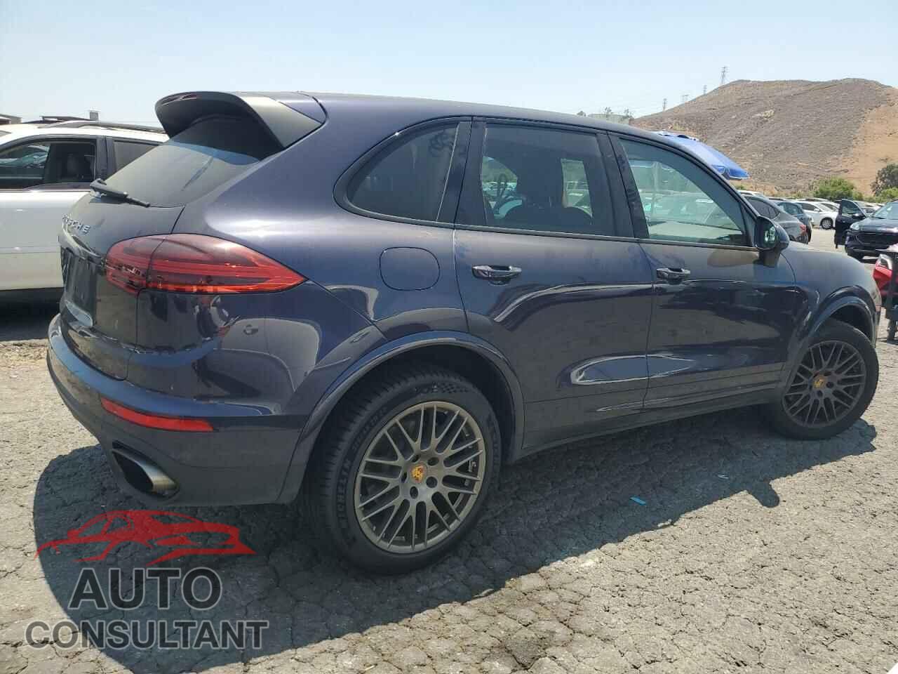 PORSCHE CAYENNE 2018 - WP1AA2A25JKA01954