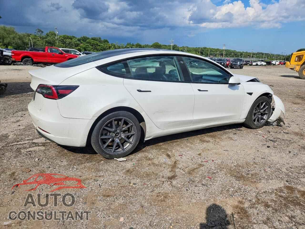 TESLA MODEL 3 2023 - 5YJ3E1EA4PF489469