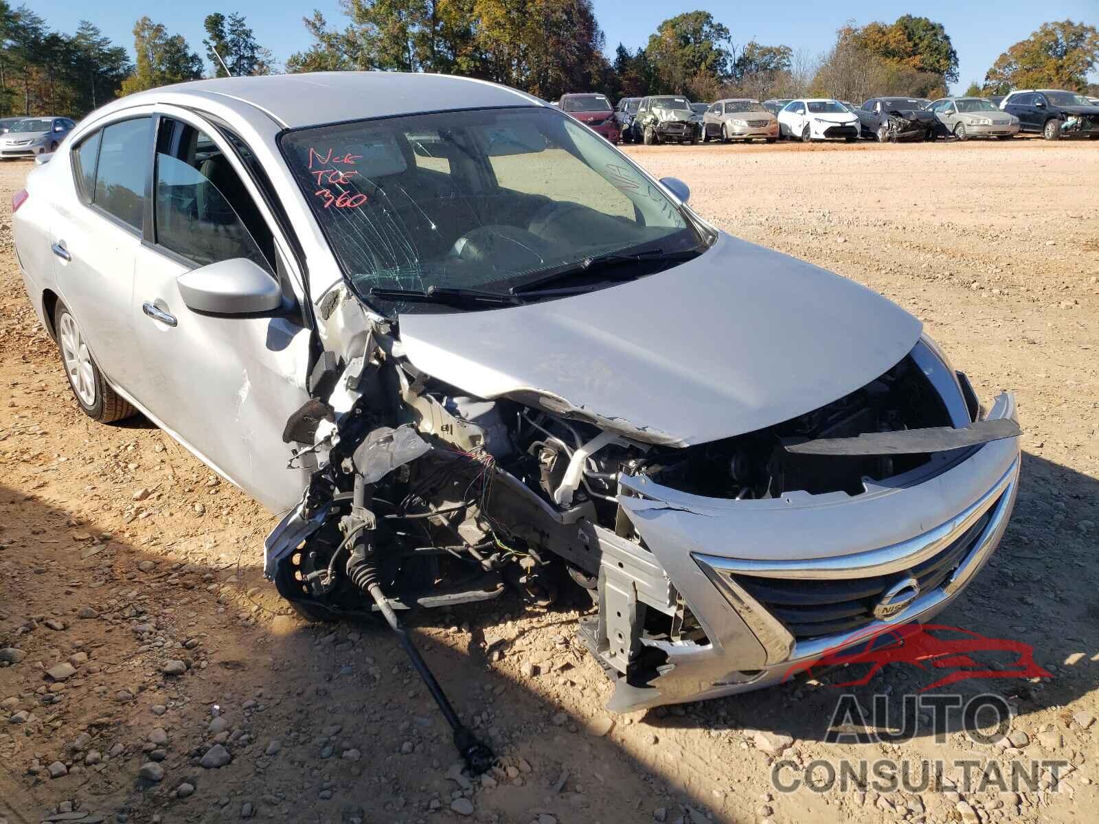 NISSAN VERSA 2017 - 3N1CN7AP9HL807850