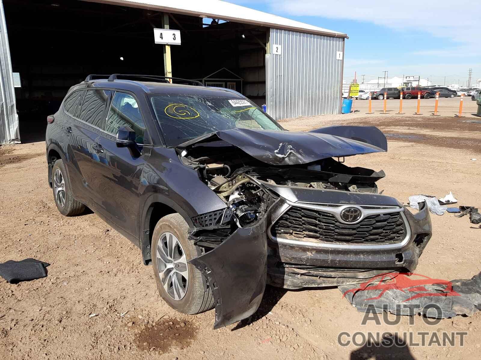 TOYOTA HIGHLANDER 2021 - 5TDHZRBH3MS100760