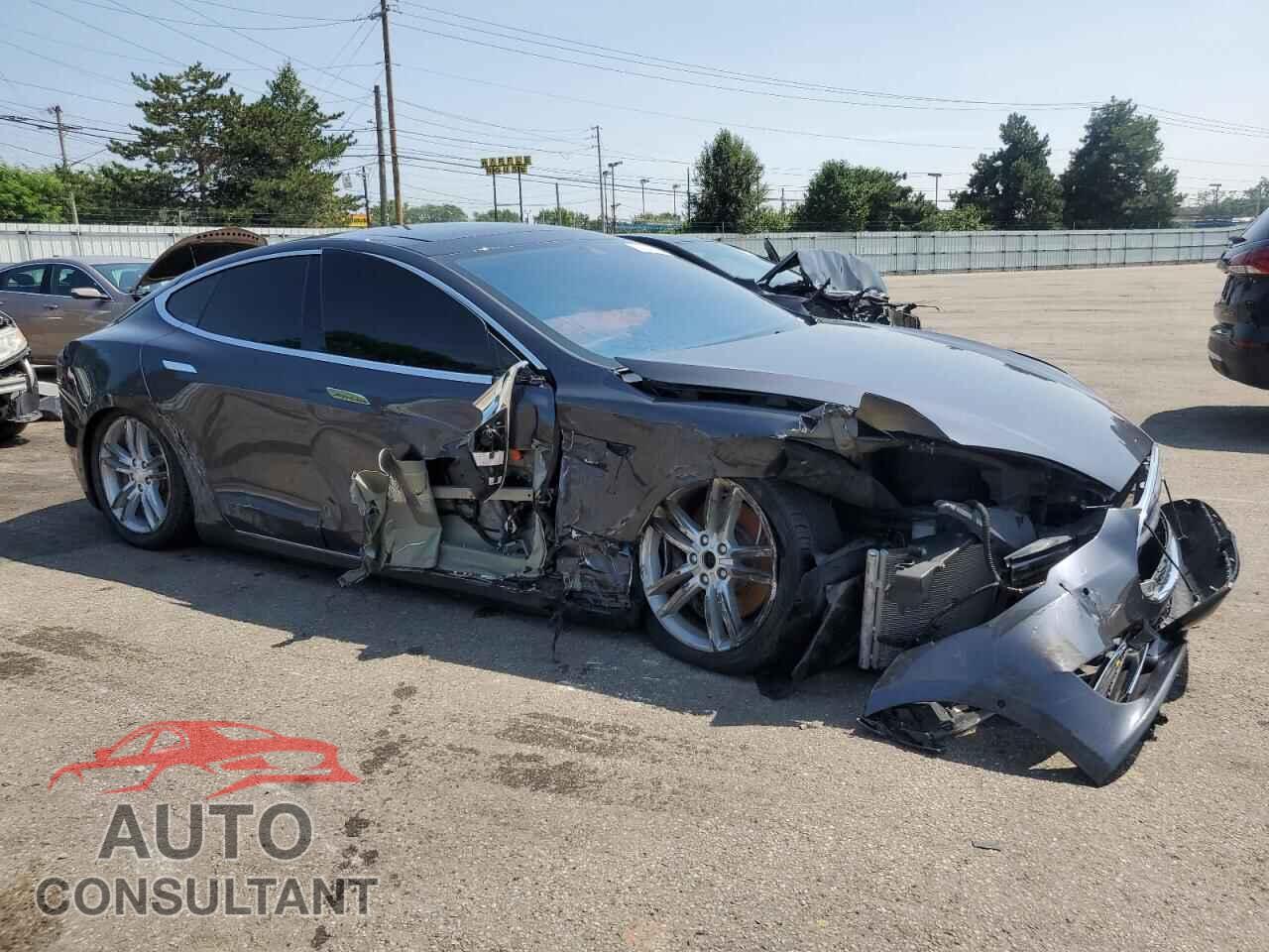 TESLA MODEL S 2015 - 5YJSA1H27FF080862