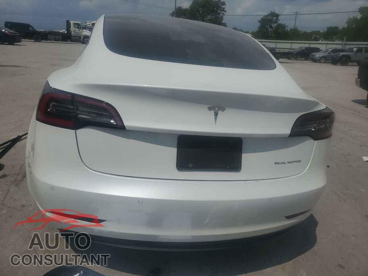 TESLA MODEL 3 2021 - 5YJ3E1EB2MF092007