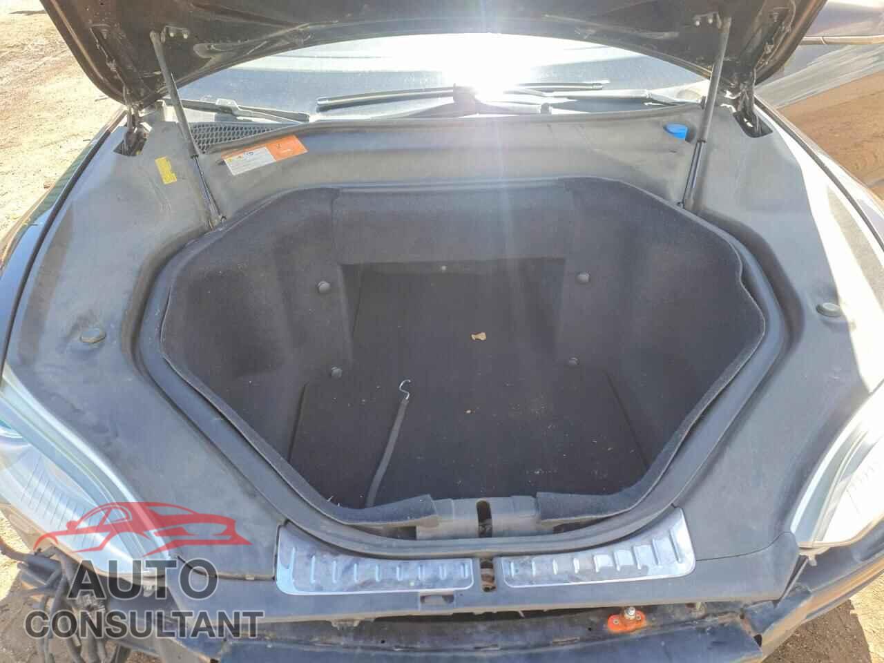 TESLA MODEL S 2013 - 5YJSA1DNXDFP06823