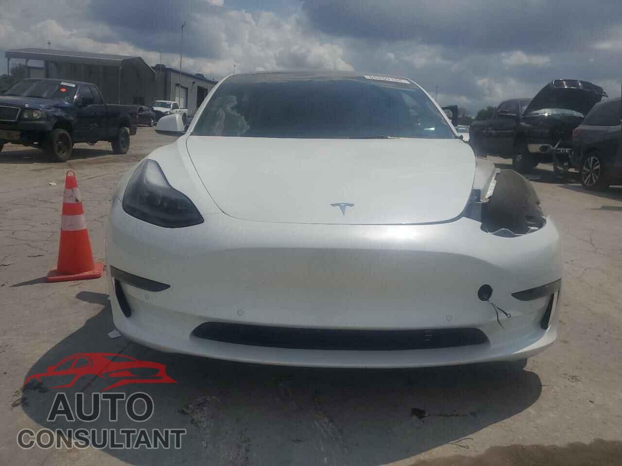 TESLA MODEL 3 2021 - 5YJ3E1EB2MF092007
