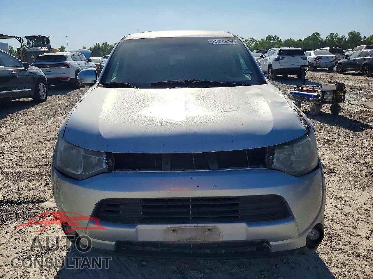 MITSUBISHI OUTLANDER 2014 - JA4AD3A34EZ007789