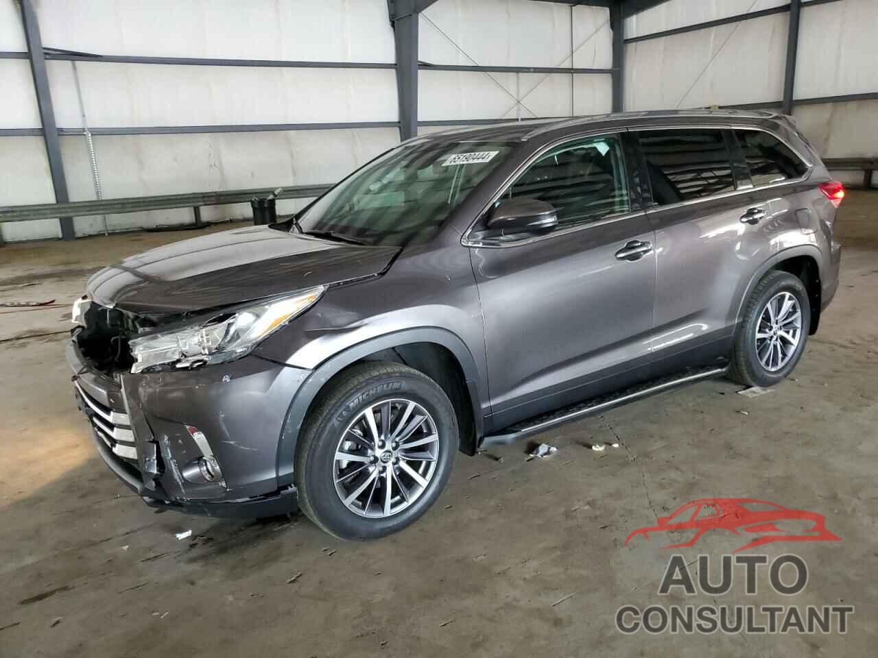 TOYOTA HIGHLANDER 2019 - 5TDJZRFH3KS574748