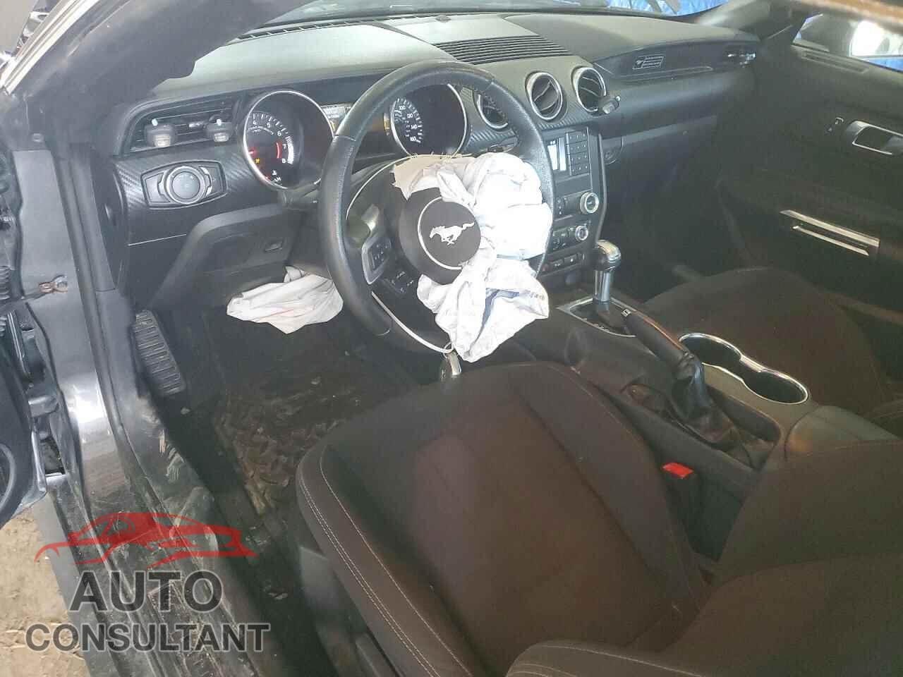 FORD MUSTANG 2020 - 1FA6P8TH5L5132836