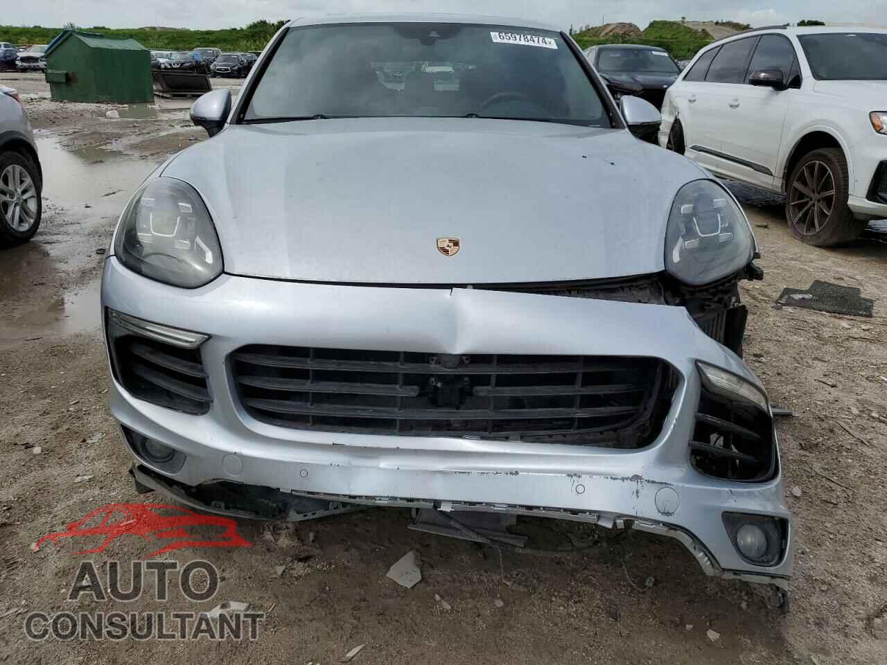 PORSCHE CAYENNE 2017 - WP1AB2A26HLA51022