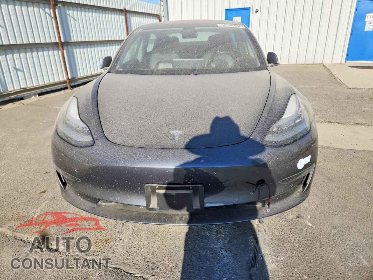 TESLA MODEL 3 2018 - 5YJ3E1EB2JF089927