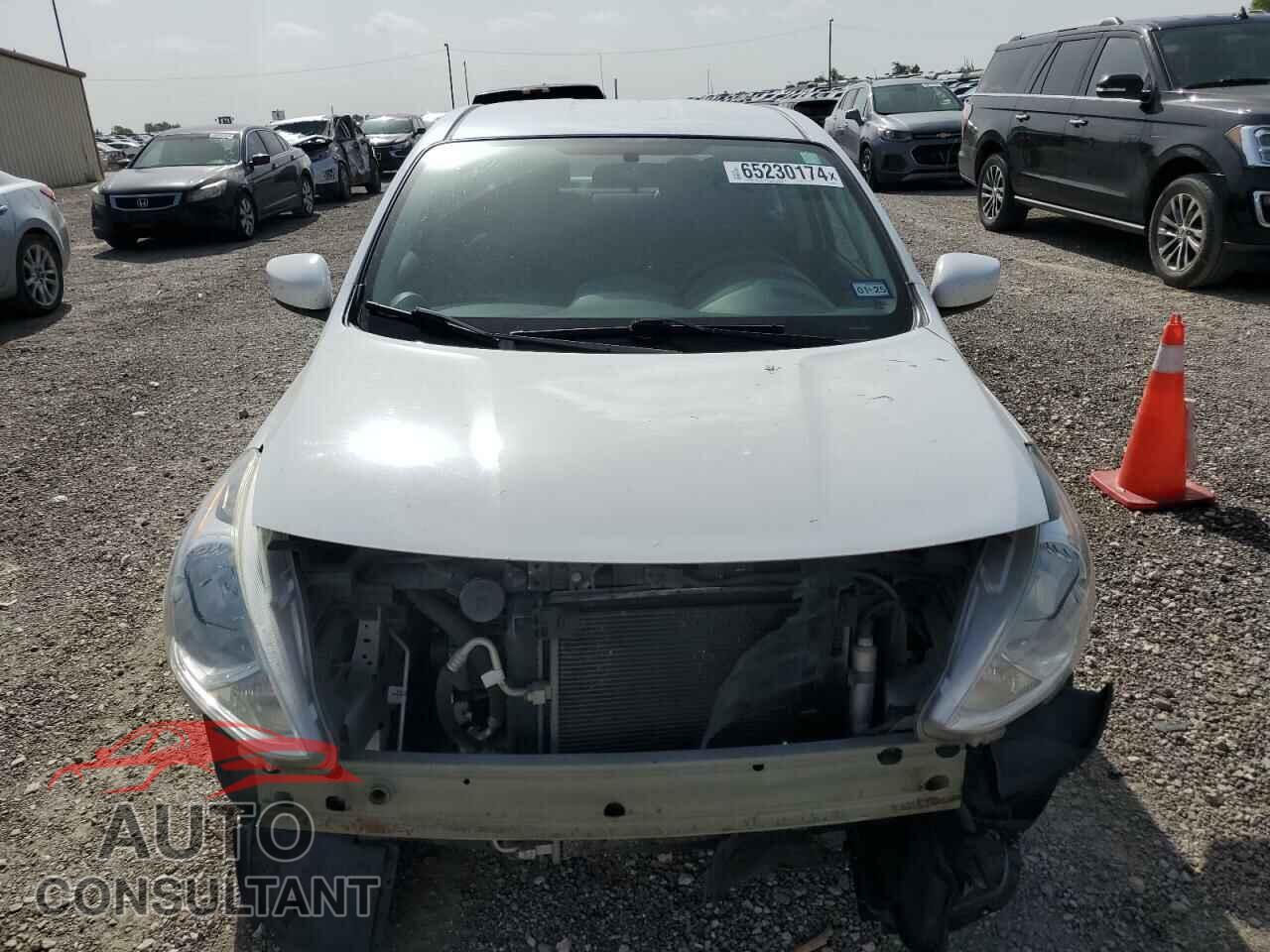 NISSAN VERSA 2016 - 3N1CN7AP7GL833507