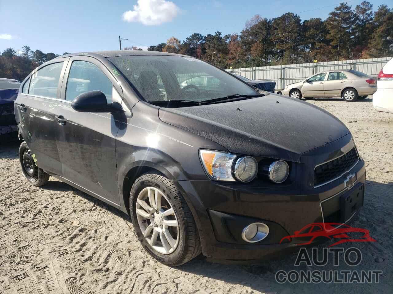 CHEVROLET SONIC 2016 - 1G1JC5SH1G4111406