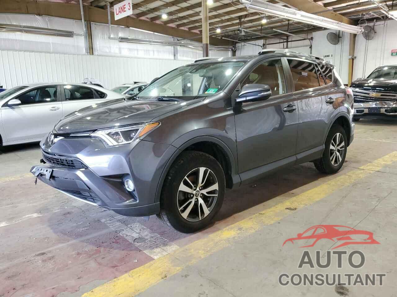 TOYOTA RAV4 2018 - JTMRFREV1JD244930