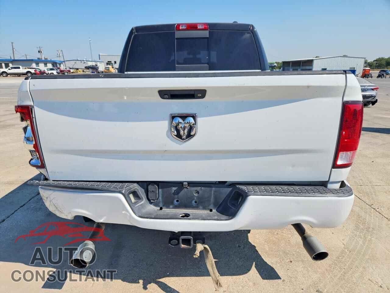 DODGE RAM 1500 2011 - 1D7RB1CT7BS596640
