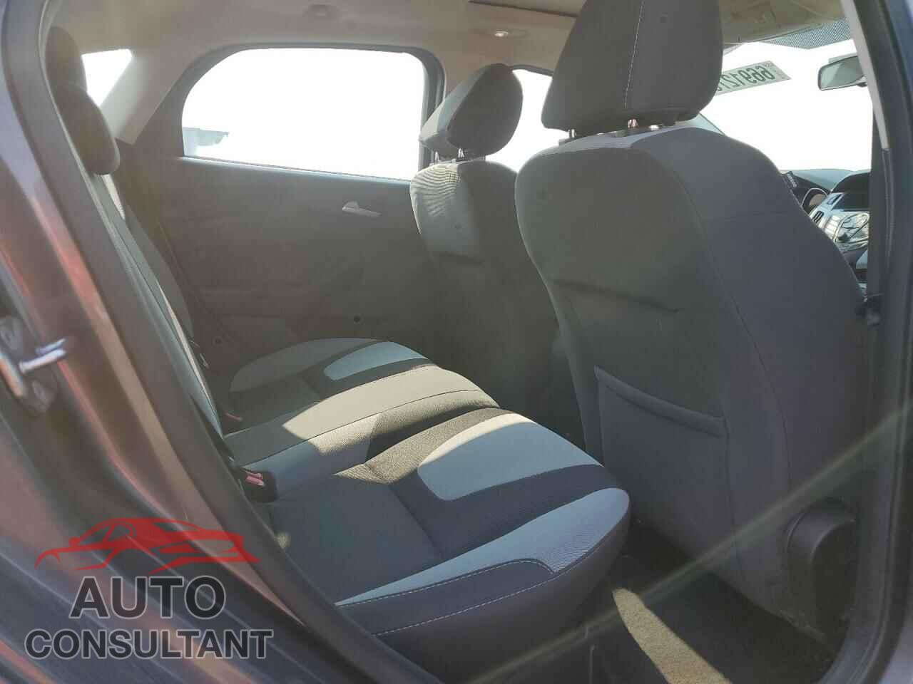 FORD FOCUS 2012 - 1FAHP3K2XCL402650