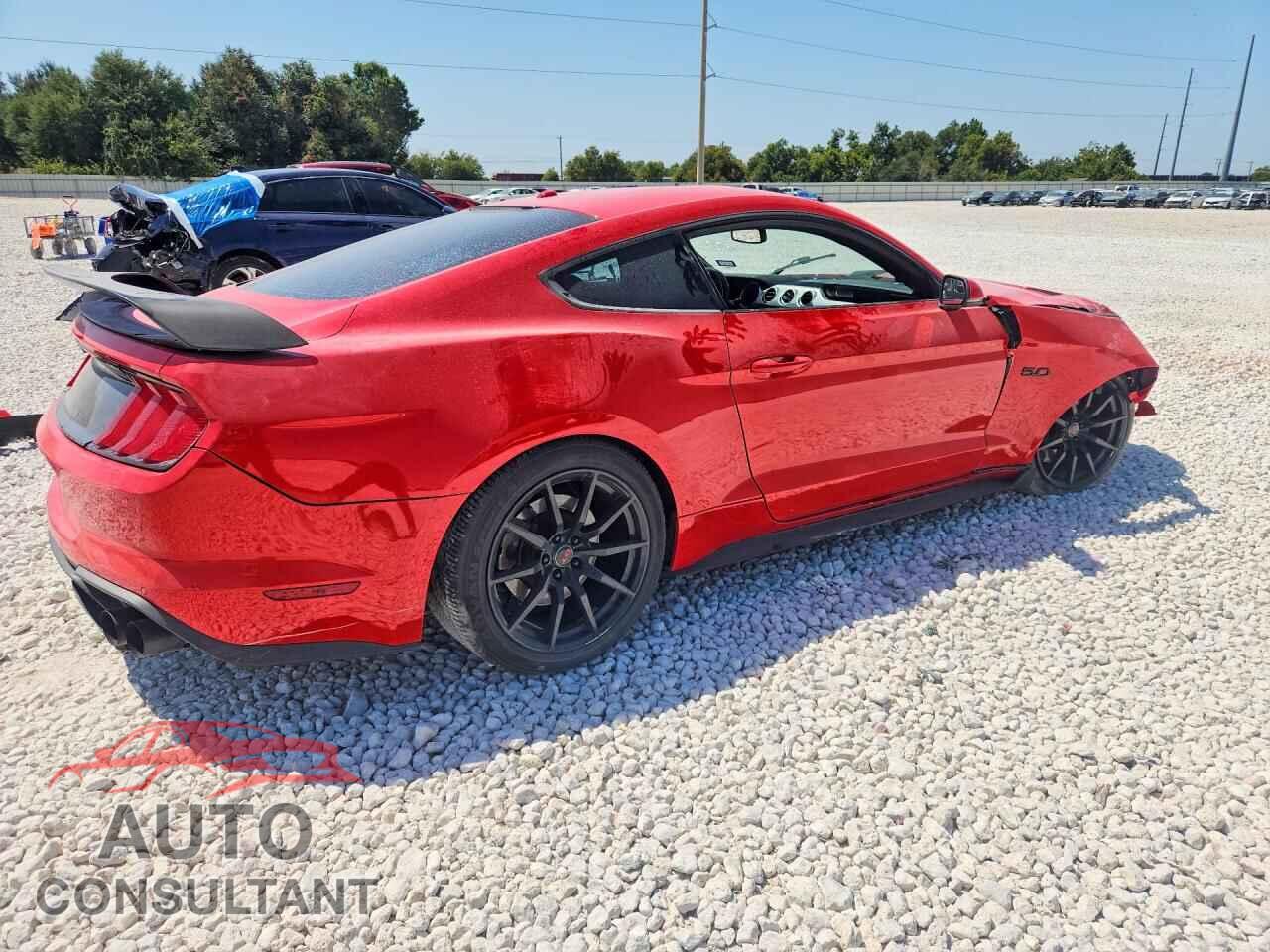 FORD MUSTANG 2019 - 1FA6P8CFXK5151752