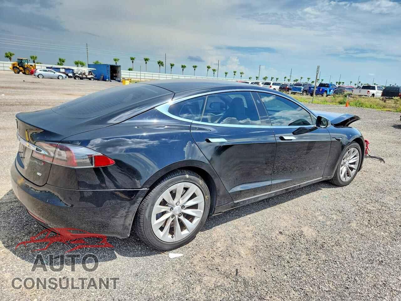 TESLA MODEL S 2017 - 5YJSA1E13HF184585