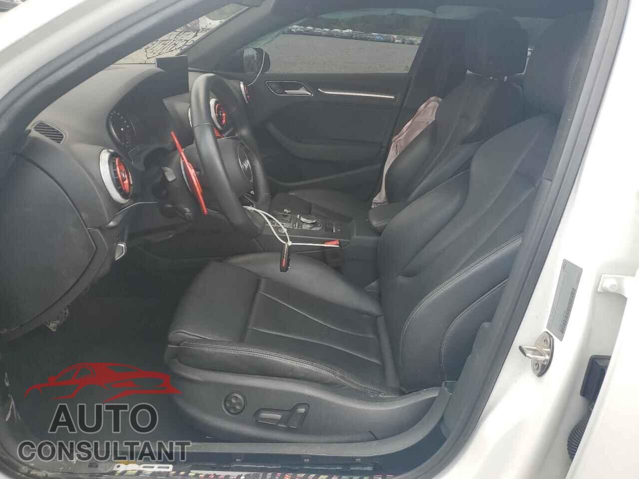 AUDI A3 2020 - WAUBEGFF8LA096406