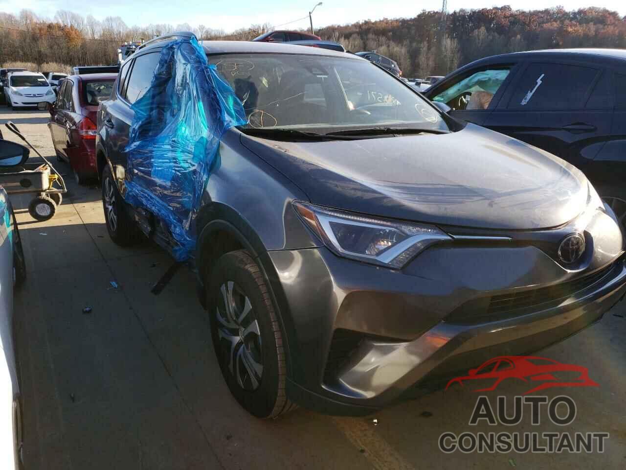 TOYOTA RAV4 2017 - JTMZFREV2HJ124341