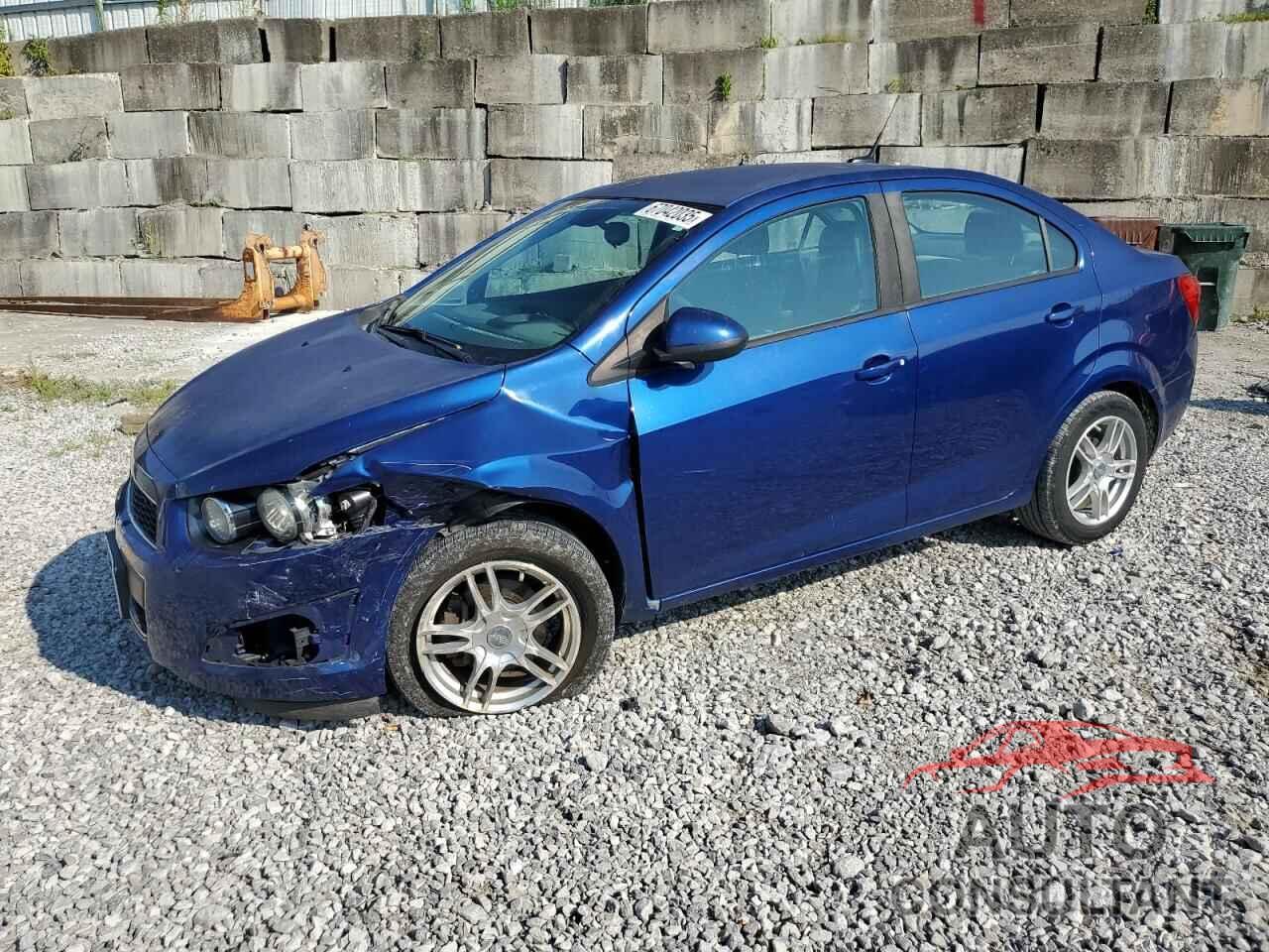 CHEVROLET SONIC 2013 - 1G1JA5SH7D4254300
